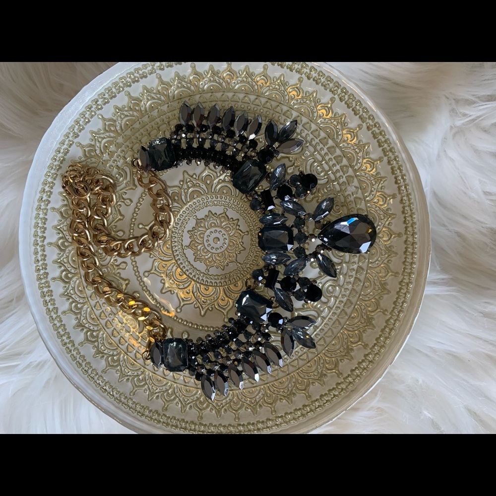 Necklace lot